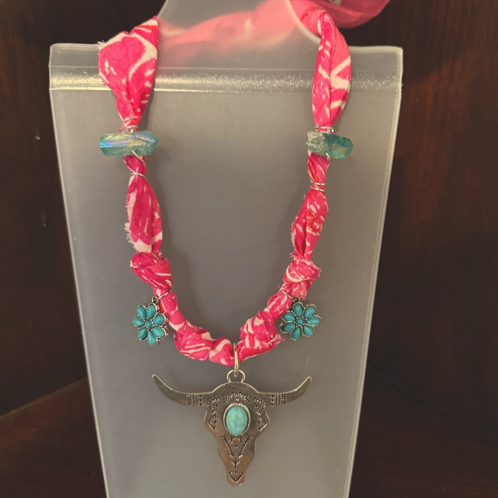 Bandana necklace